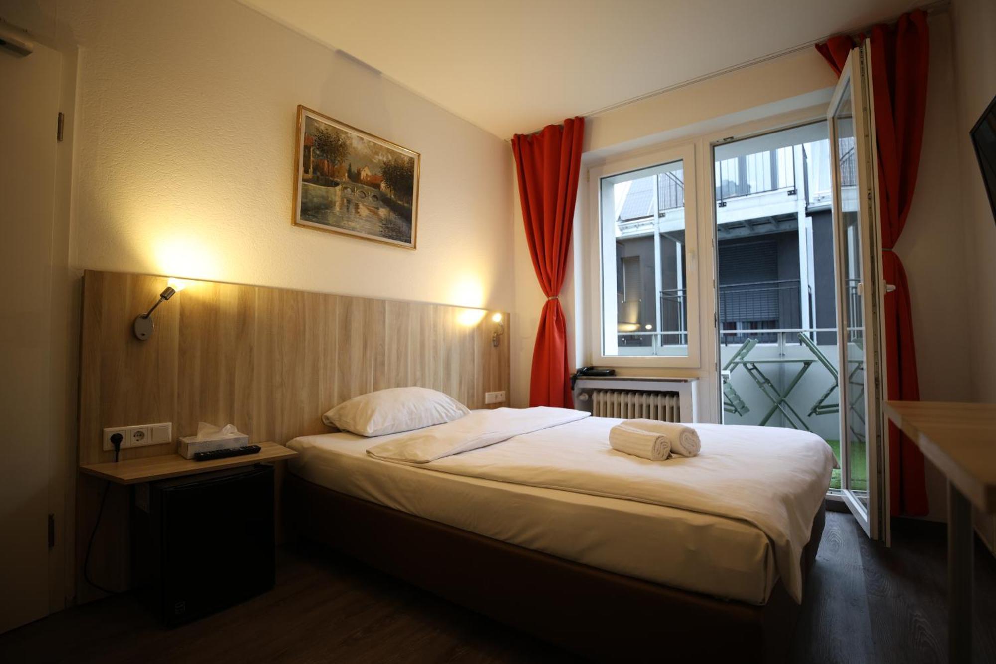 Hotel Paris — Foto’s 1